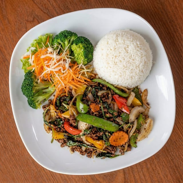 (T) Pad Basil Sauce.