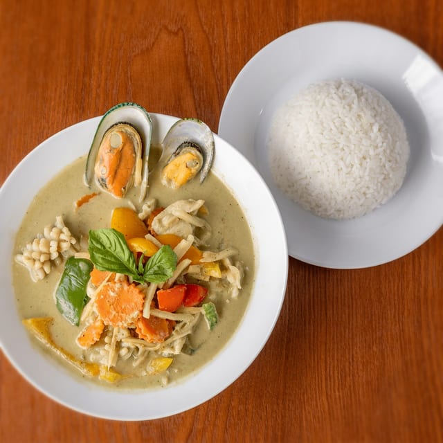 (L) Green Curry 🌶️.