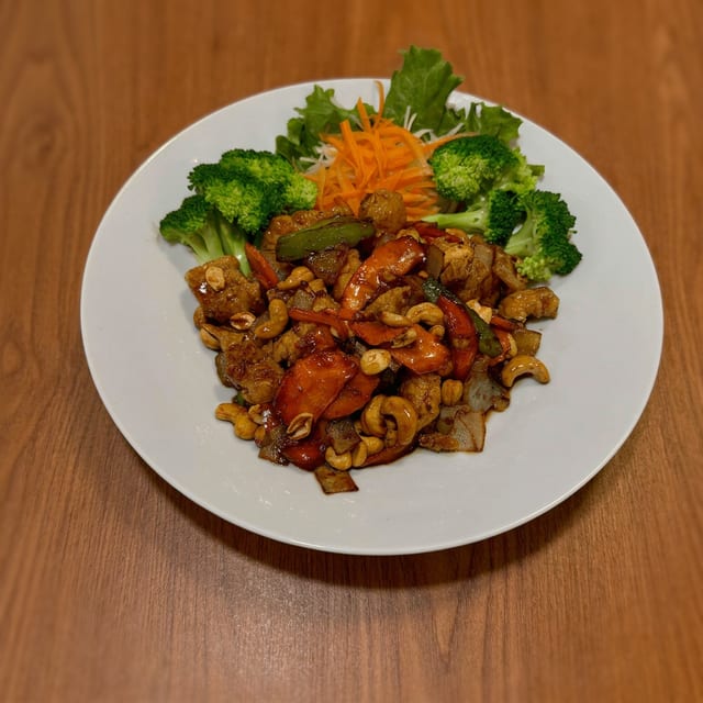 Bangkok Cashew Nut Chicken.