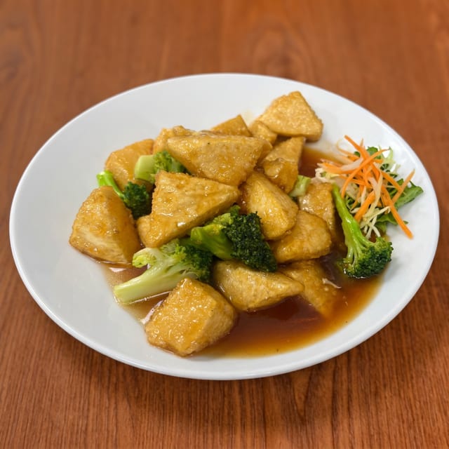 (L) Kick Boxing Tofu.